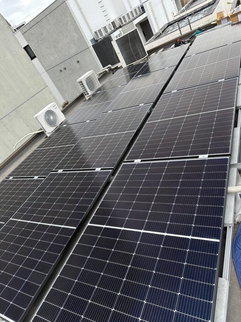 新宿区新宿S様ハンファQセルズ (2)